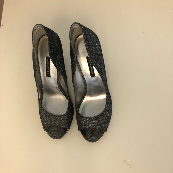 Shoes - Picture 4 of 5